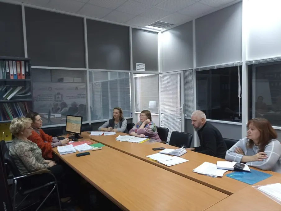26 октября 2023 года управлением по контролю и надзору в сфере образования проведено рабочее совещание с заместителями руководителей пяти образовательных организаций среднего профессионального образования,планирующих в первом полугодии 2023/2024 учебного года получить государственную аккредитацию образовательной деятельности по образовательным программам среднего профессионального образования.